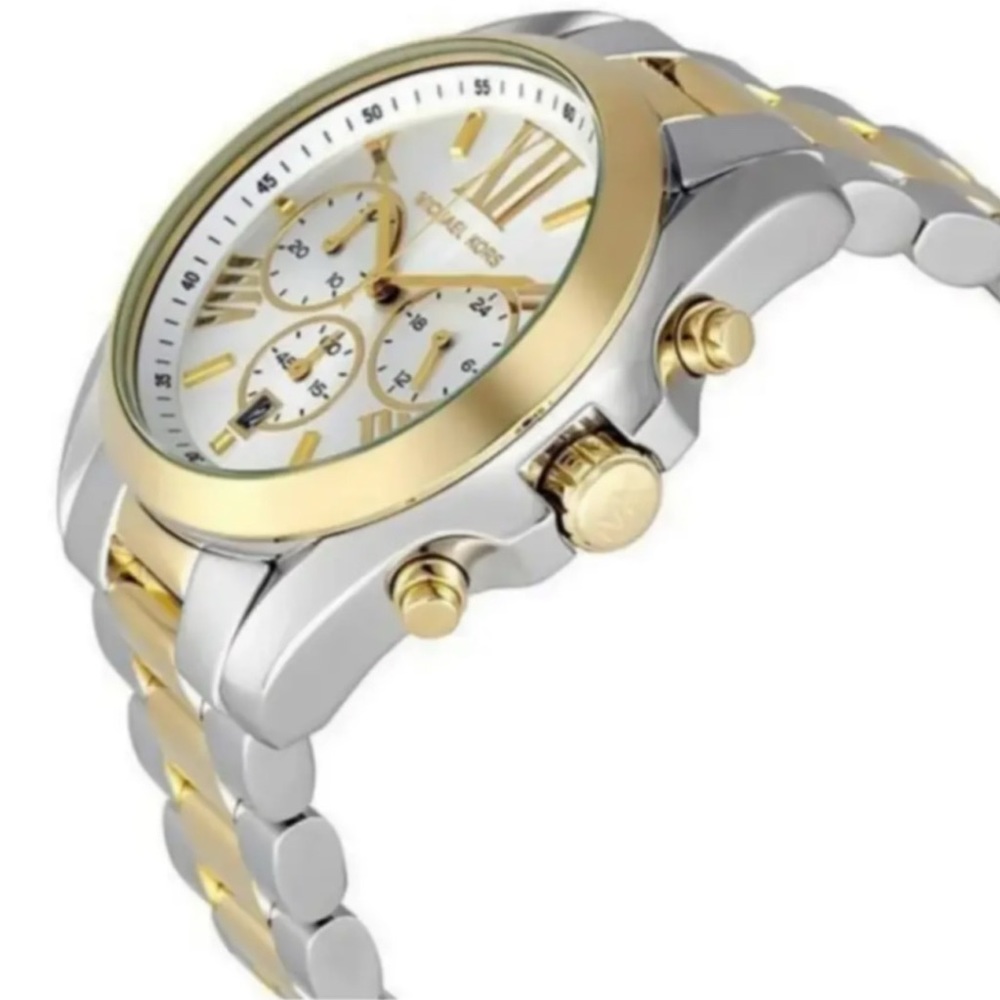 MICHAEL KORS • Bradshaw Bracelet Chronograph Watch - Picture 3 of 8
